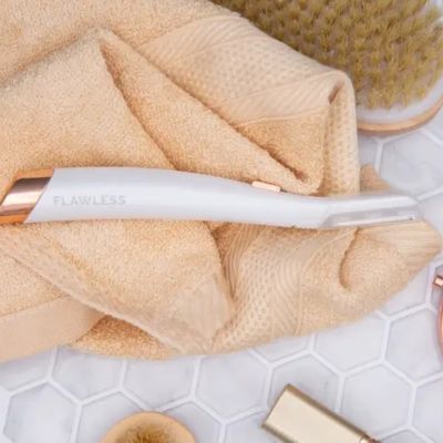 Flawless Dermaplane Glow Uk 